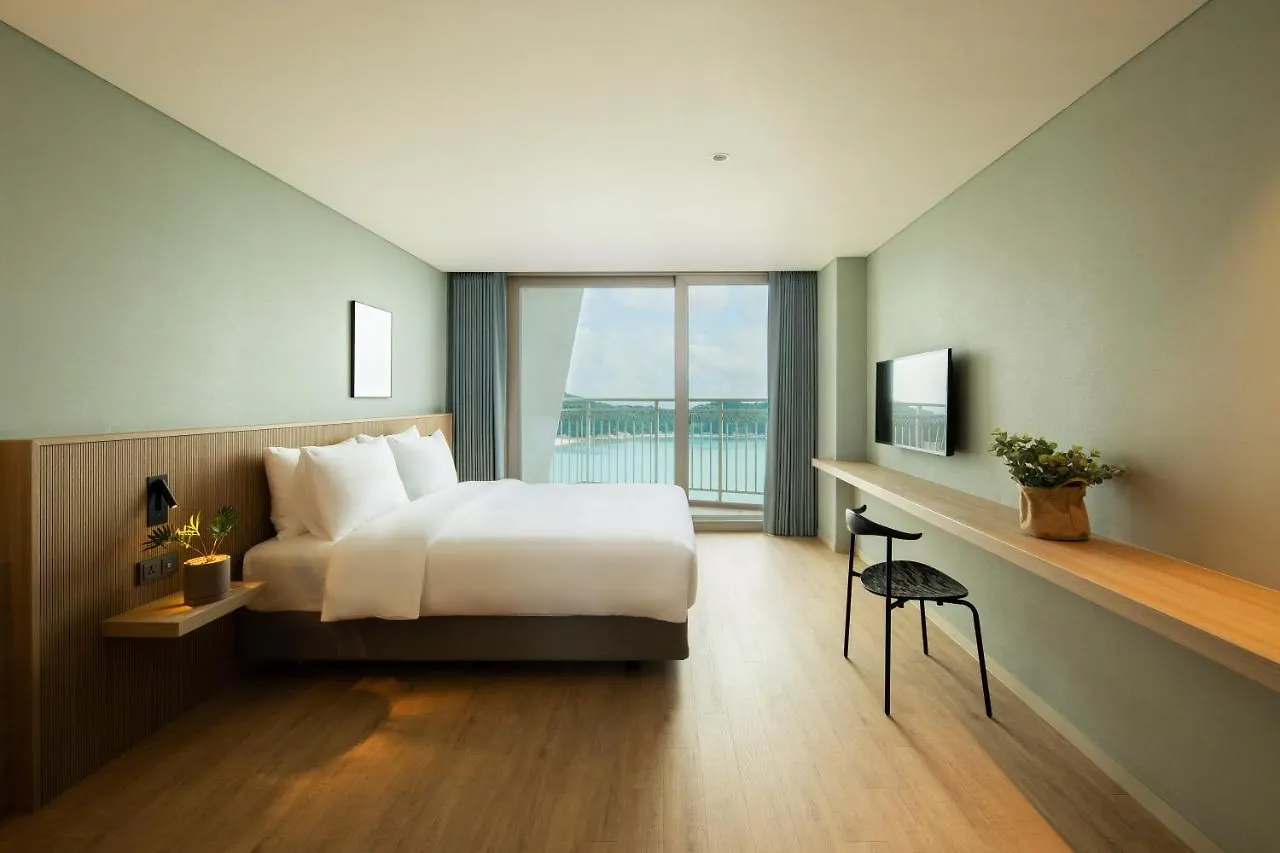 The Week & Resort Incheon 3*,